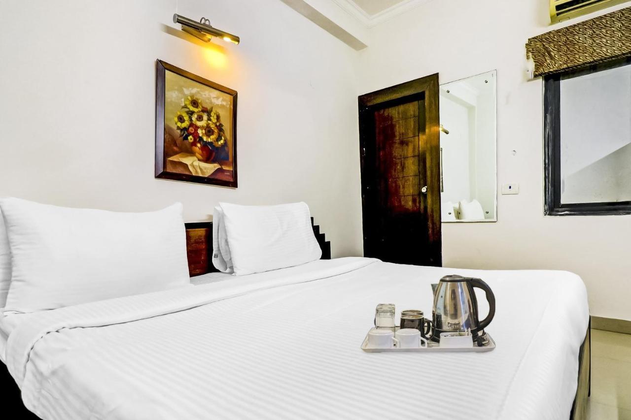 OYO Townhouse 517 La Sapphire Hotel New Delhi Eksteriør billede