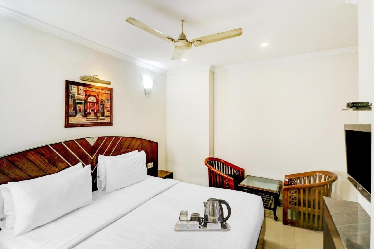 OYO Townhouse 517 La Sapphire Hotel New Delhi Eksteriør billede
