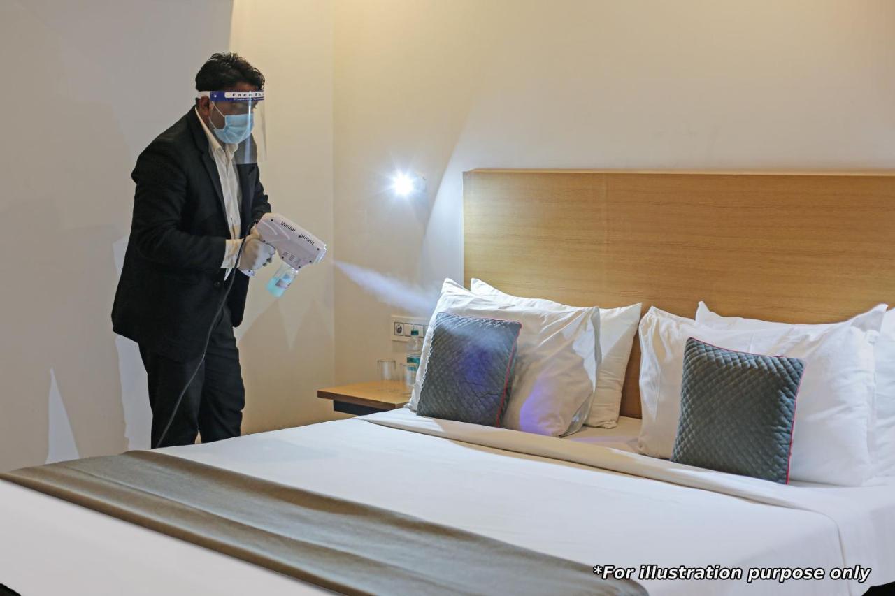 OYO Townhouse 517 La Sapphire Hotel New Delhi Eksteriør billede