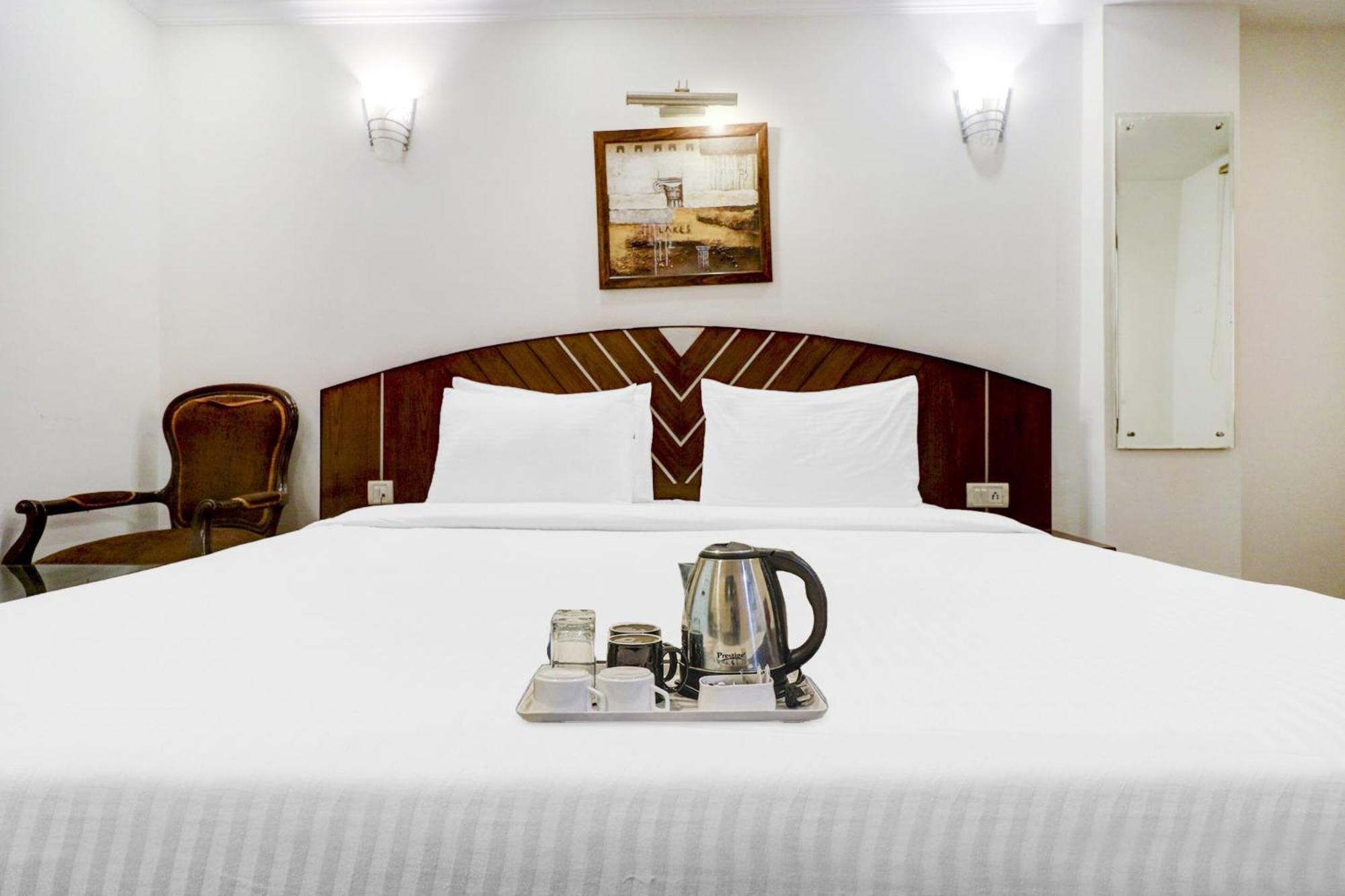 OYO Townhouse 517 La Sapphire Hotel New Delhi Eksteriør billede