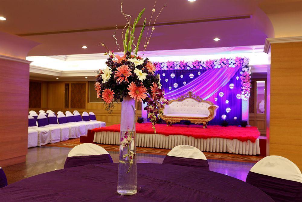 OYO Townhouse 517 La Sapphire Hotel New Delhi Eksteriør billede