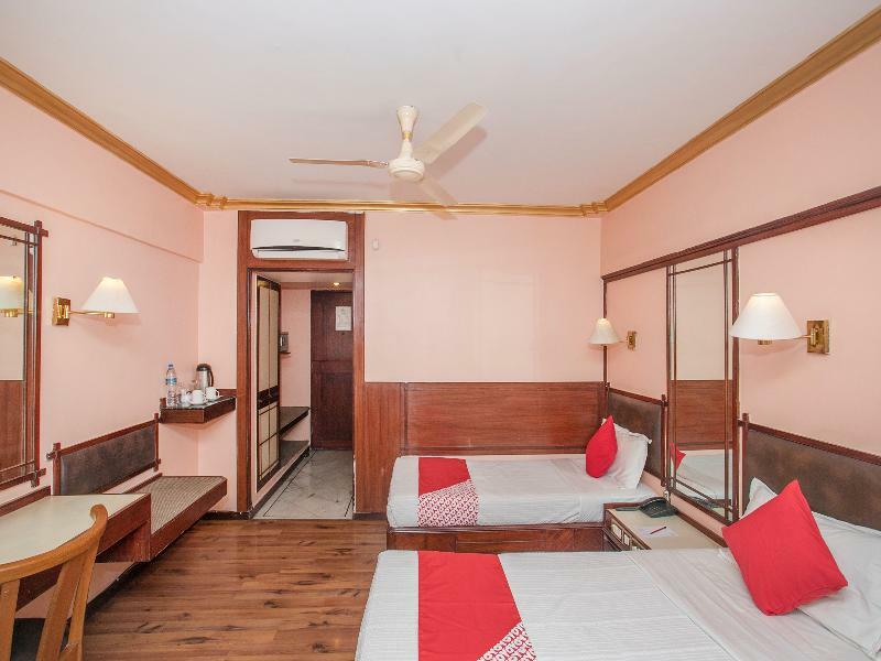 OYO Townhouse 517 La Sapphire Hotel New Delhi Eksteriør billede